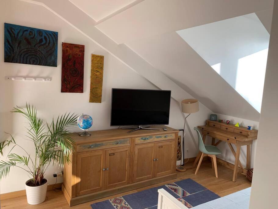 שאטו Charmant Studio A Proximite De La Gare Rer A מראה חיצוני תמונה